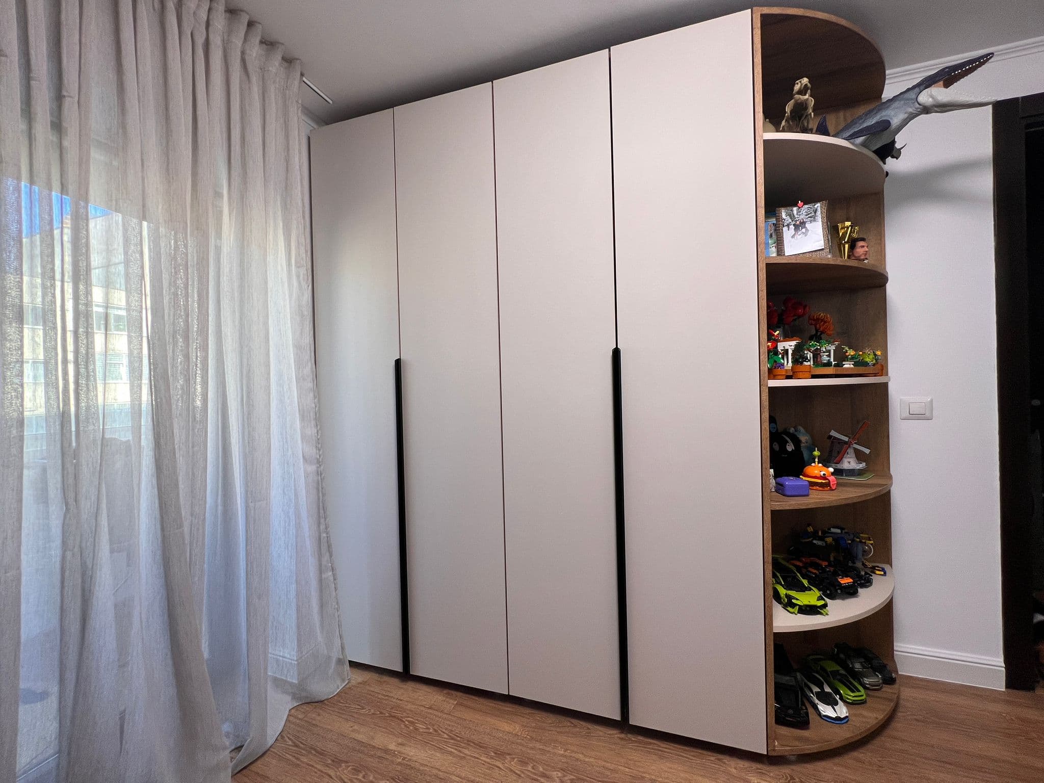 Dressingul cu fronturile închise.